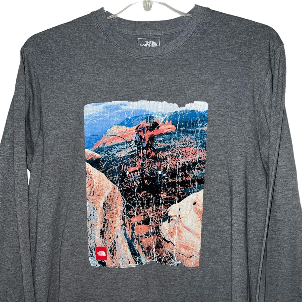 The North Face Men’s Graphic Long Sleeve T Shirt Size M Gray Classic Fit TNF